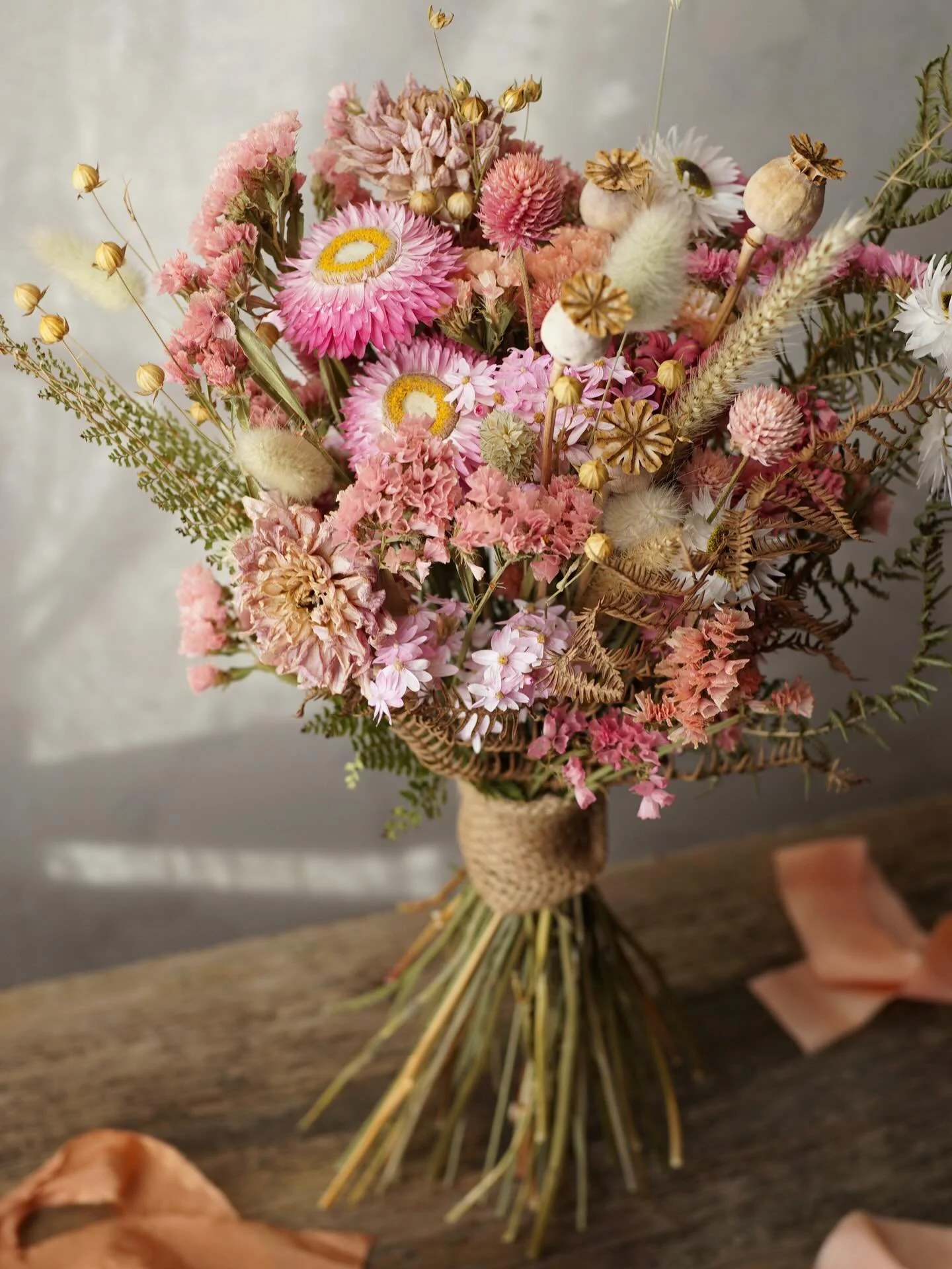 What&rsquo;s your favourite dried flower colour? 

Last year I grew a lot less in white and more in pink, and it seems like it was a good move - I&rsquo;ve had more bespoke orders in pink/apricot than any other colour. It&rsquo;s also been shaping my
