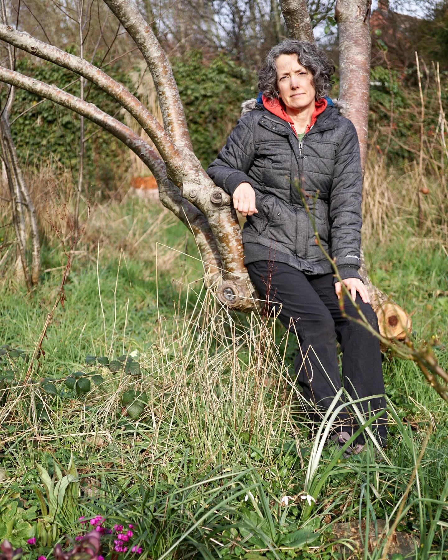 Garden plans, Juno the cat and wild primroses 🌼 I thought I&rsquo;d do this week&rsquo;s self portrait outside so you could see a bit of my garden too 🌿

In the first photo I&rsquo;m sitting near a stone wall that runs up the side of our garden, an
