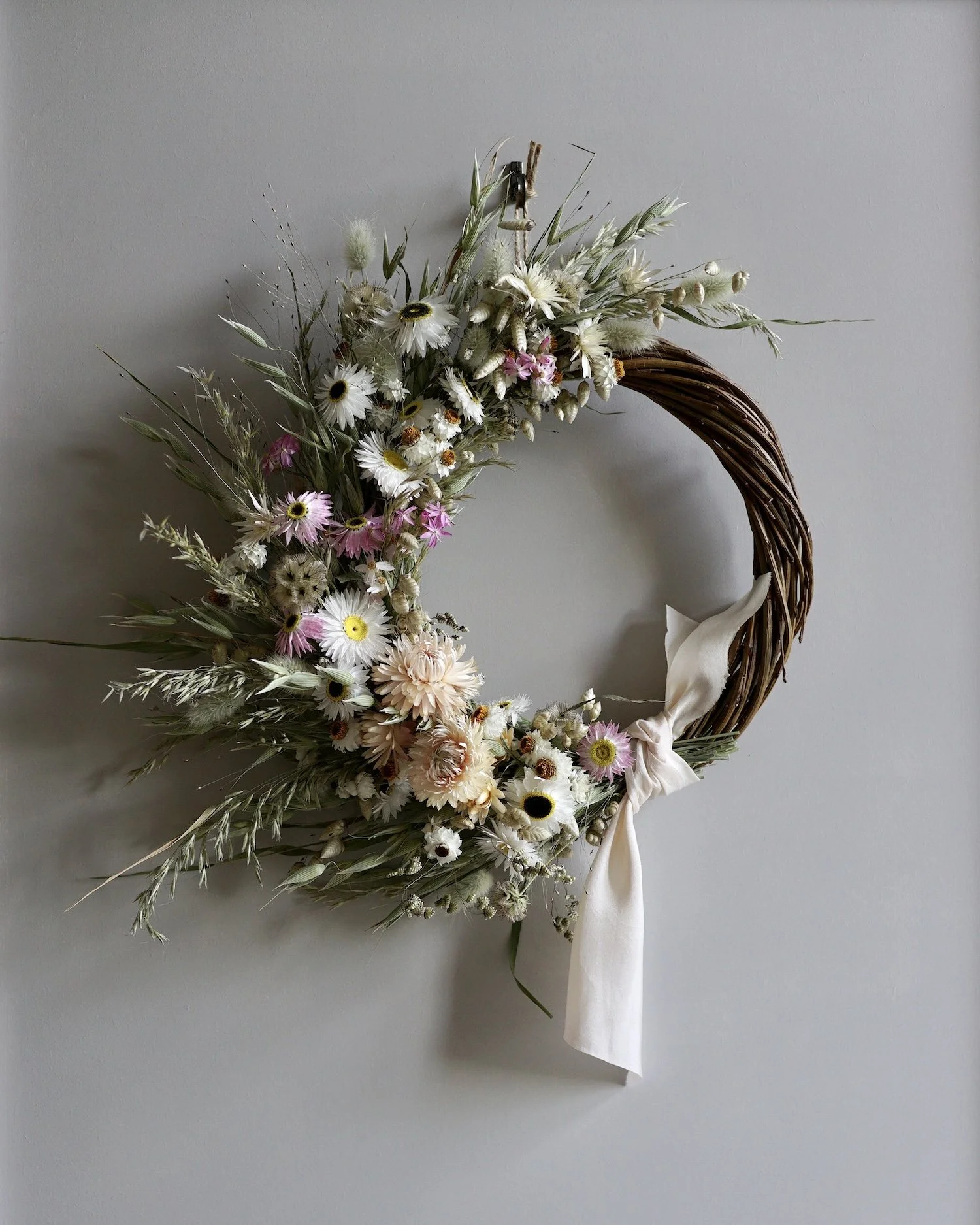 pink-dried-flower-wreath.JPG