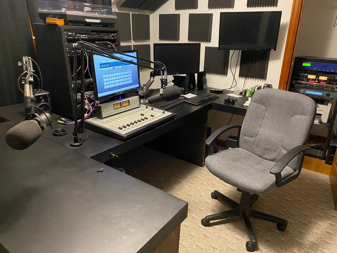 WYRL-LP radio studio