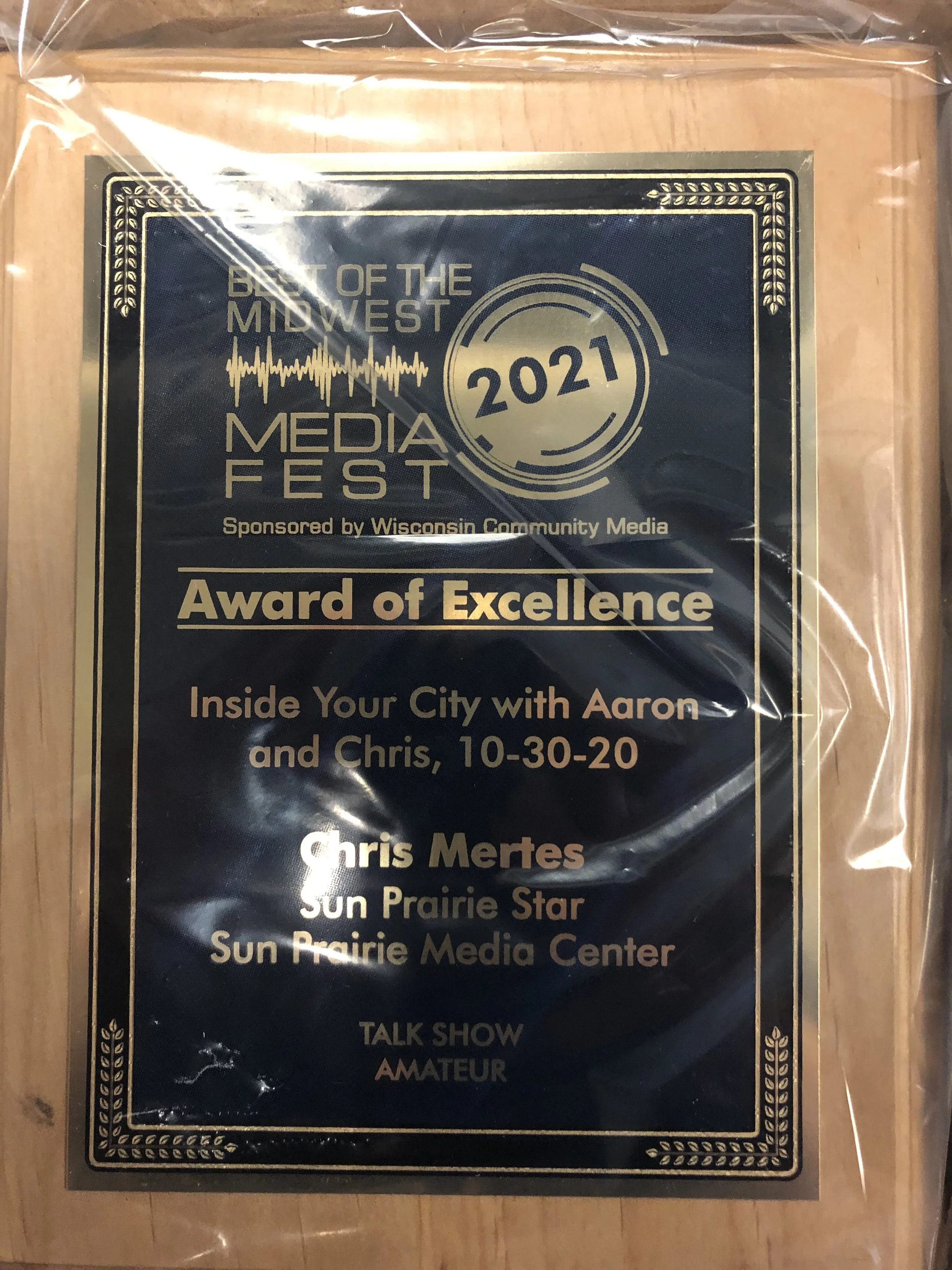  The new plaque design with the Fest logo. 