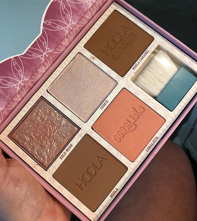 There&rsquo;s nothing like an untouched palette. This is my favorite find from the @sephora sale. It&rsquo;s such a good deal with such great products. It&rsquo;s perfect for traveling because it has a beautiful highlighter, 2 blushes and 2 bronzers.