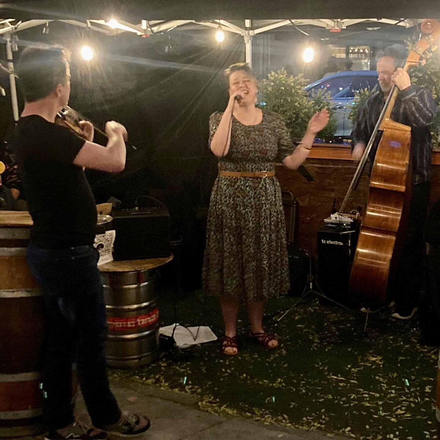A fabulous evening listening to Colm, Geoff, Joe &amp; Wade playing gorgeous, soulful music at Belle Cora, North Beach, San Francisco! Agus m&iacute;le bu&iacute;ochas Colm for inviting me to sing a few jazz numbers- a pleasure as always! 🎶🎶