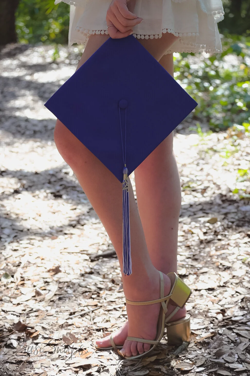 ash cap and gown-9.JPG