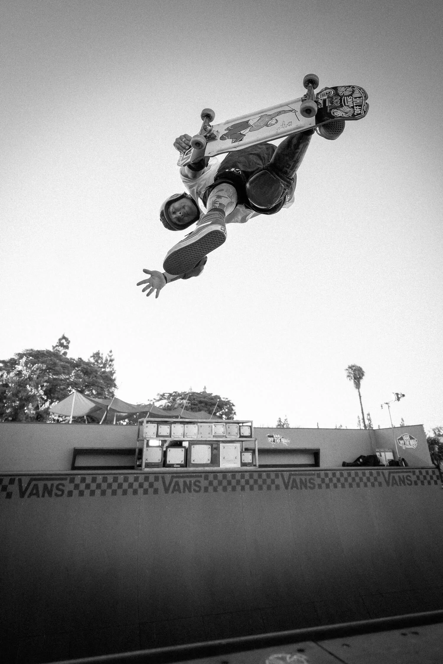 skateboarding-photographer-hosoi-jasonbump