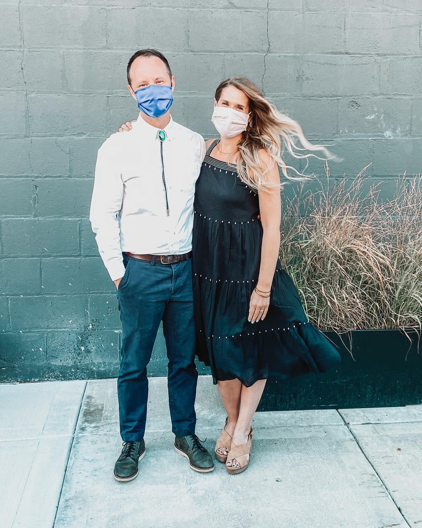 What socially distanced pandemic weddings look like when the happy couple is as stylish and beautiful as @caitlinmmitch and @timbarlow: straight out of a movie. Congrats, you lovely, lovely people. Honored to make the short list. #pandemicwedding #so