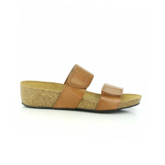 243001 tan (also in black)