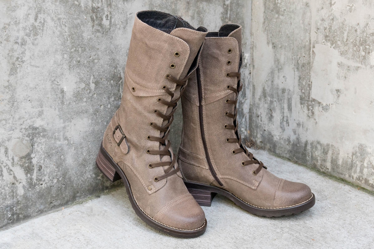 taos crave boots