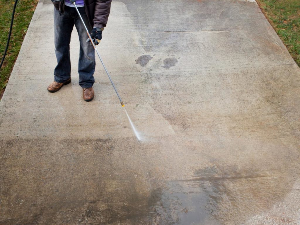 Pressure washing.jpeg