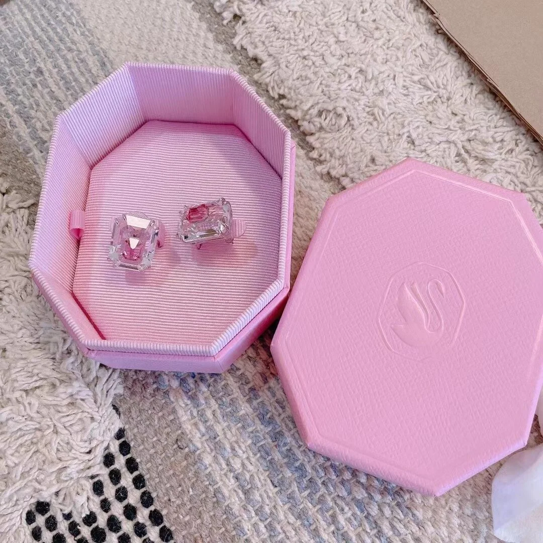 0500252A-A454-4FBC-88D6-3300BDF22946