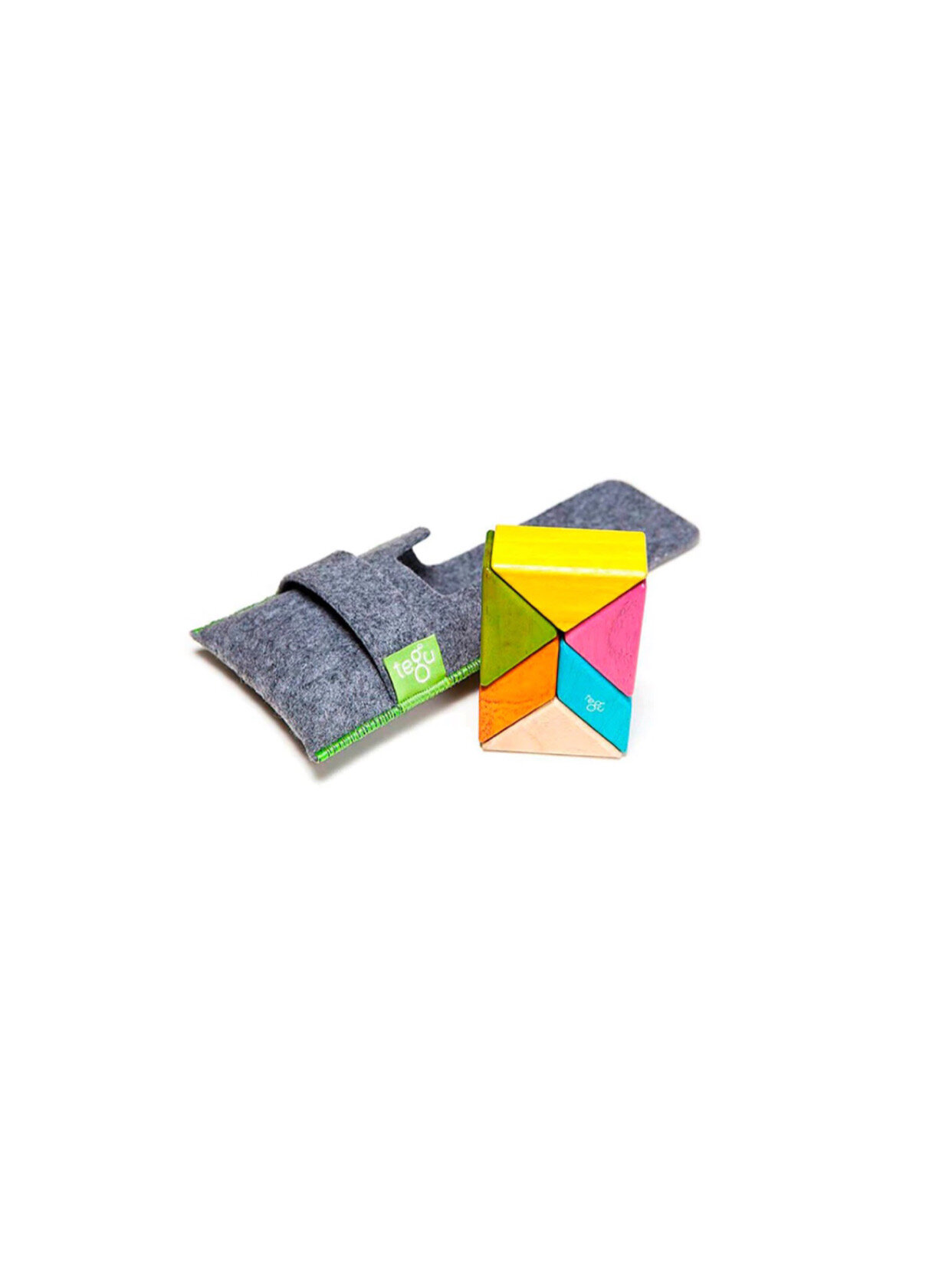 Pocket Pouch Prism  Magnetic Wooden Blocks  6 pieces