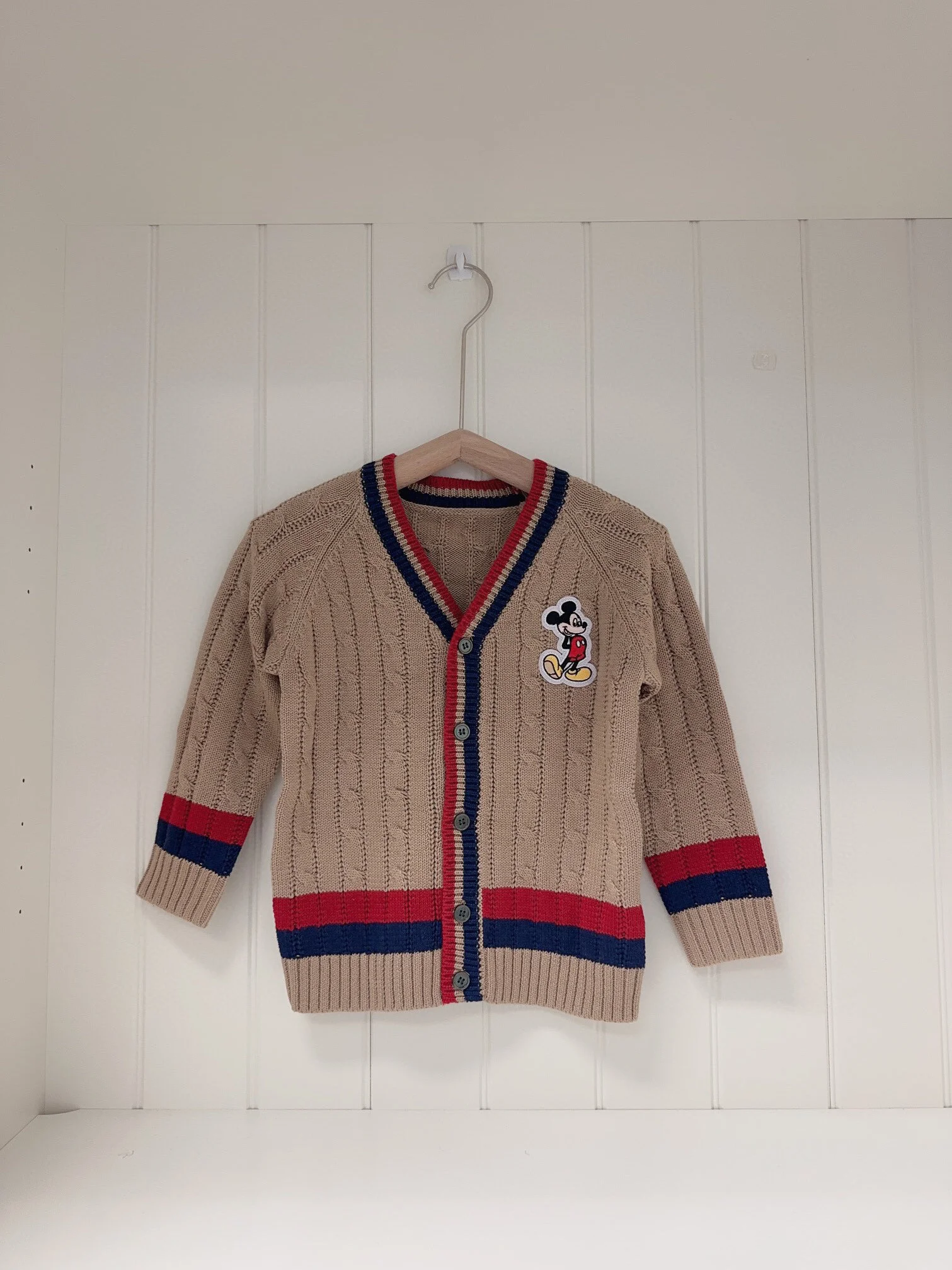 D3BAD965-6DF1-4DF2-924C-4186905879E8