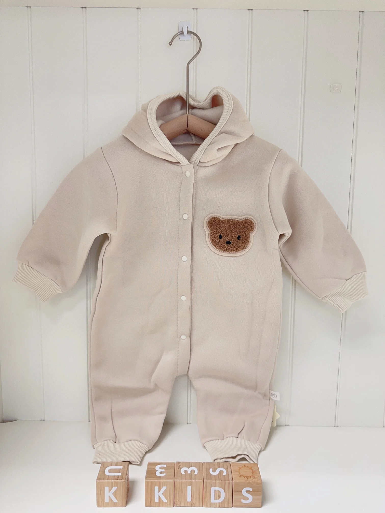 E4370B7C-0E56-4F46-B0B7-35107F355C60