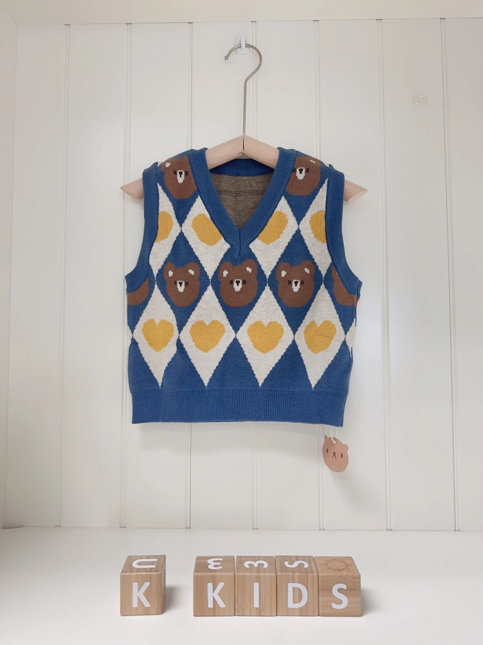 E7DD8995-4F69-44E9-86E9-5CD2BE3C8D0F