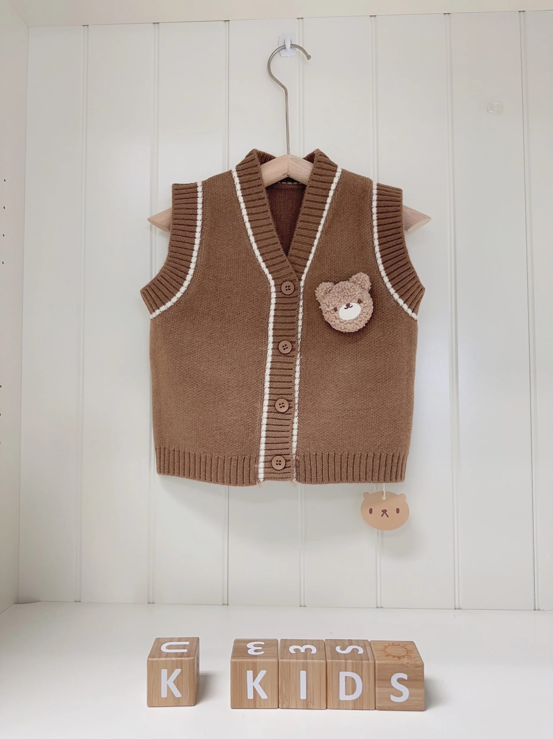 6F6FB393-4C97-45AC-BAF8-72DC9995C07E