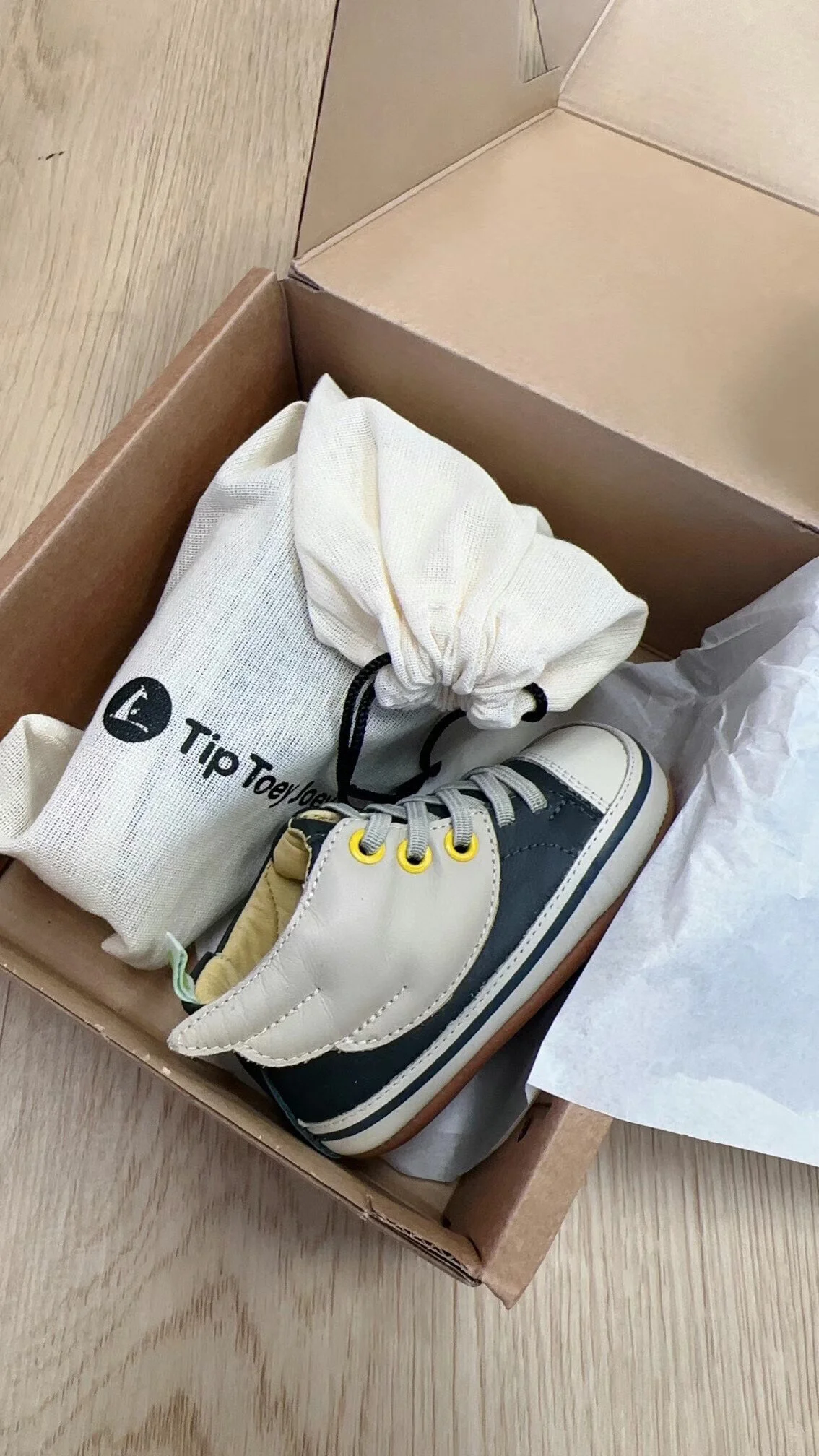 879AF2A5-BE45-4986-8DBB-B9EECEB49891