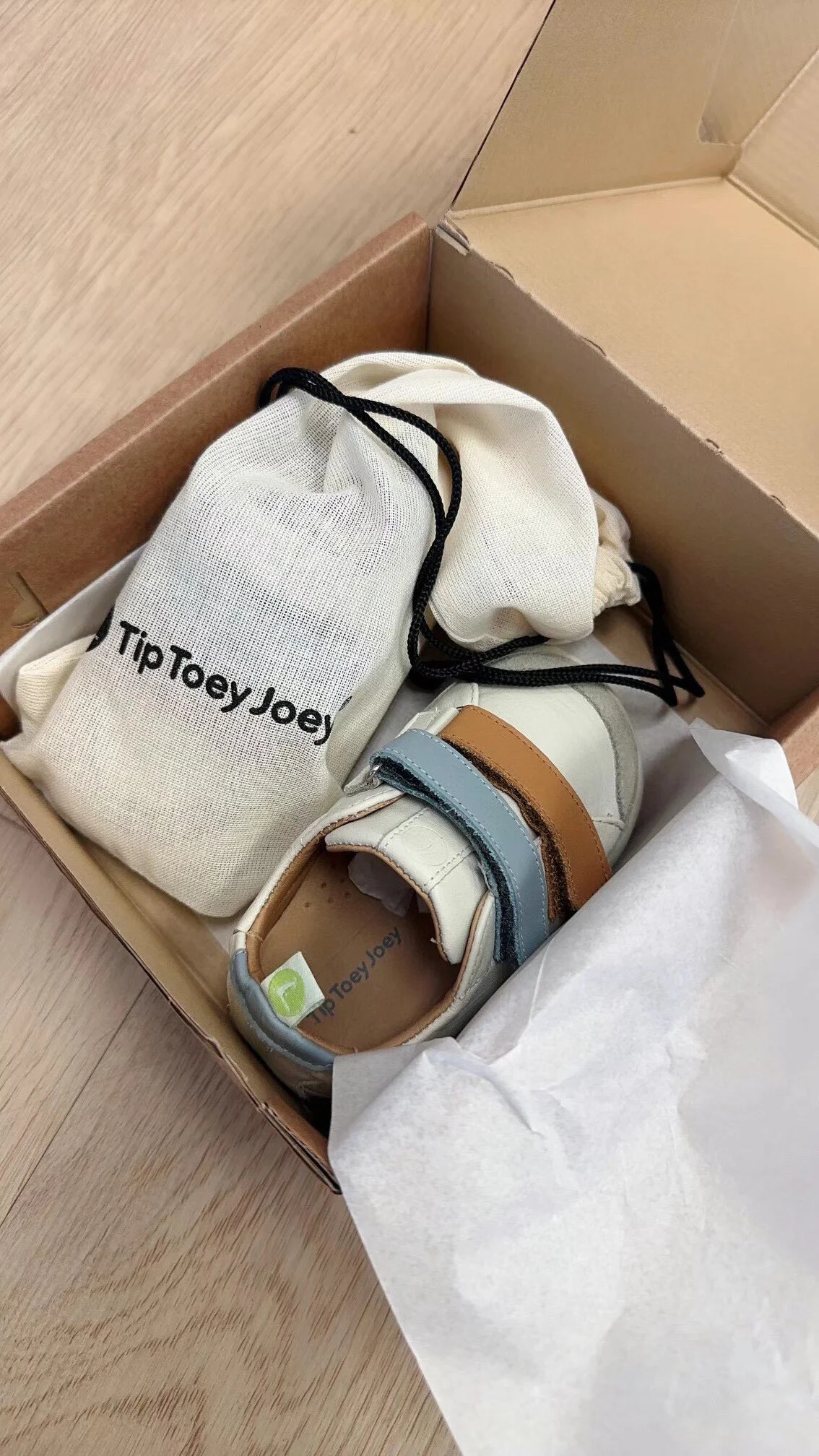 A6732F7A-BD71-455B-A50A-0CCEC3008D2E