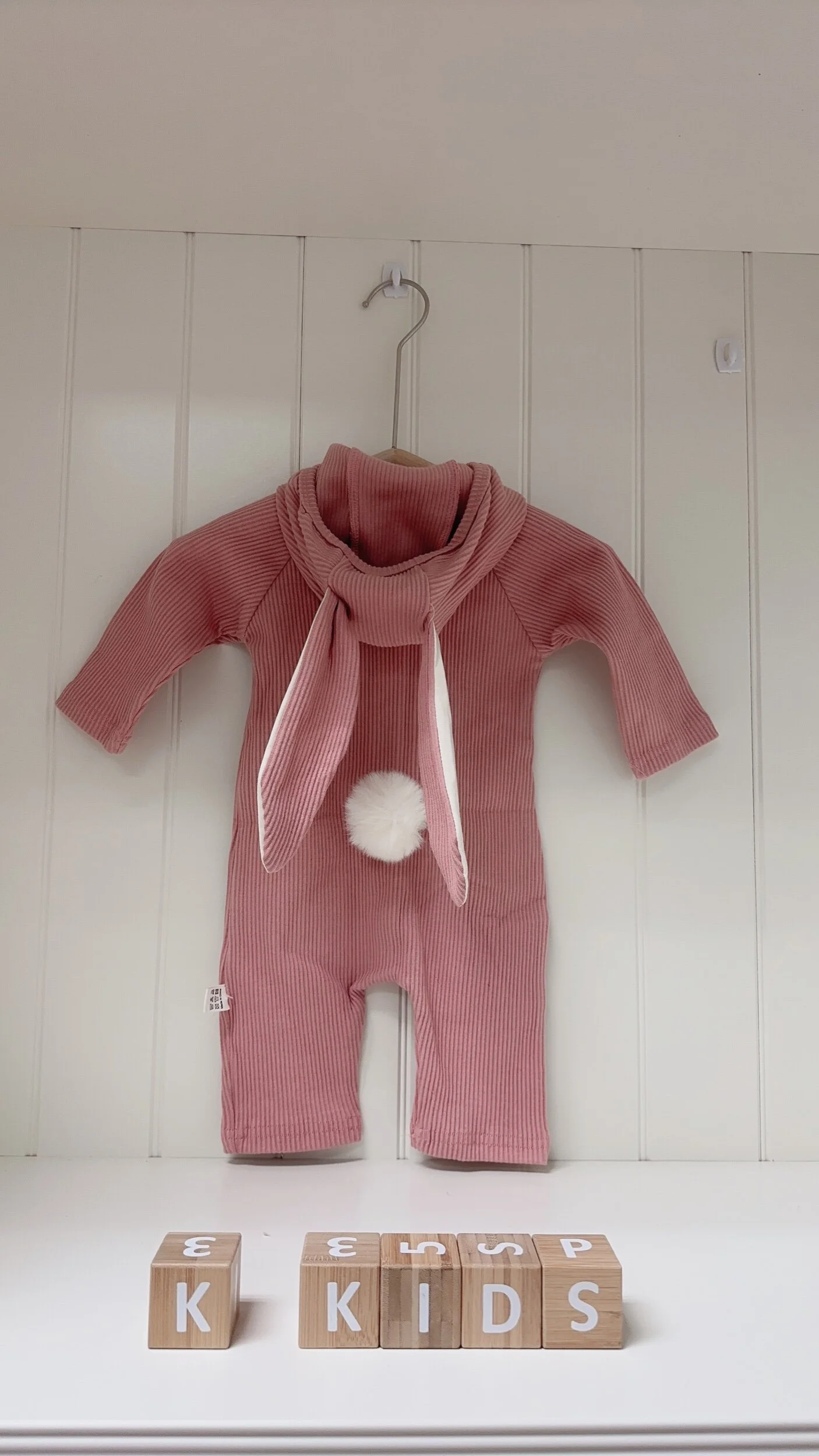 EC1D7B4B-976B-448E-9807-4841D01CCAFB