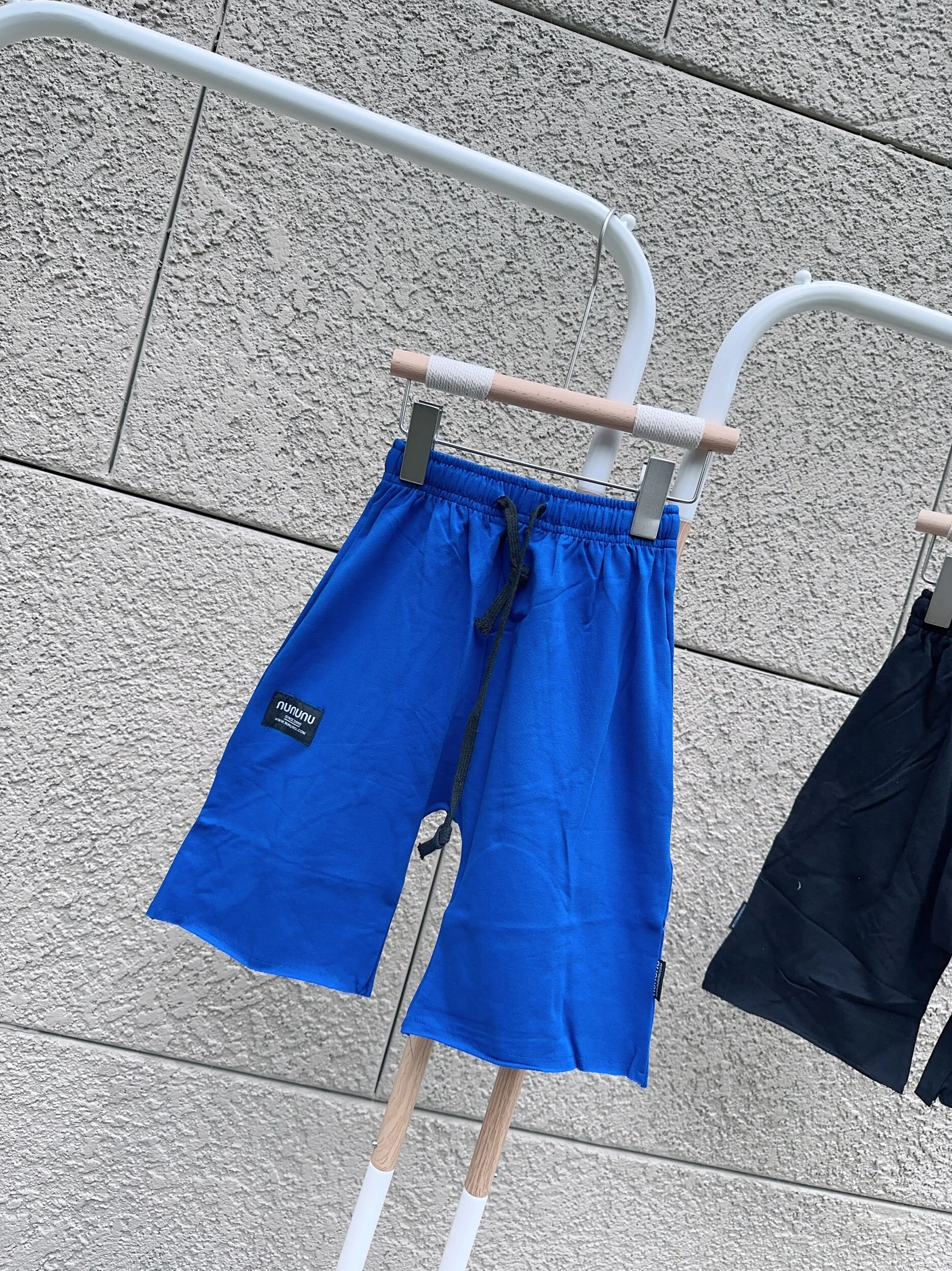 71920416-B30C-4351-9451-1E72885EE22D