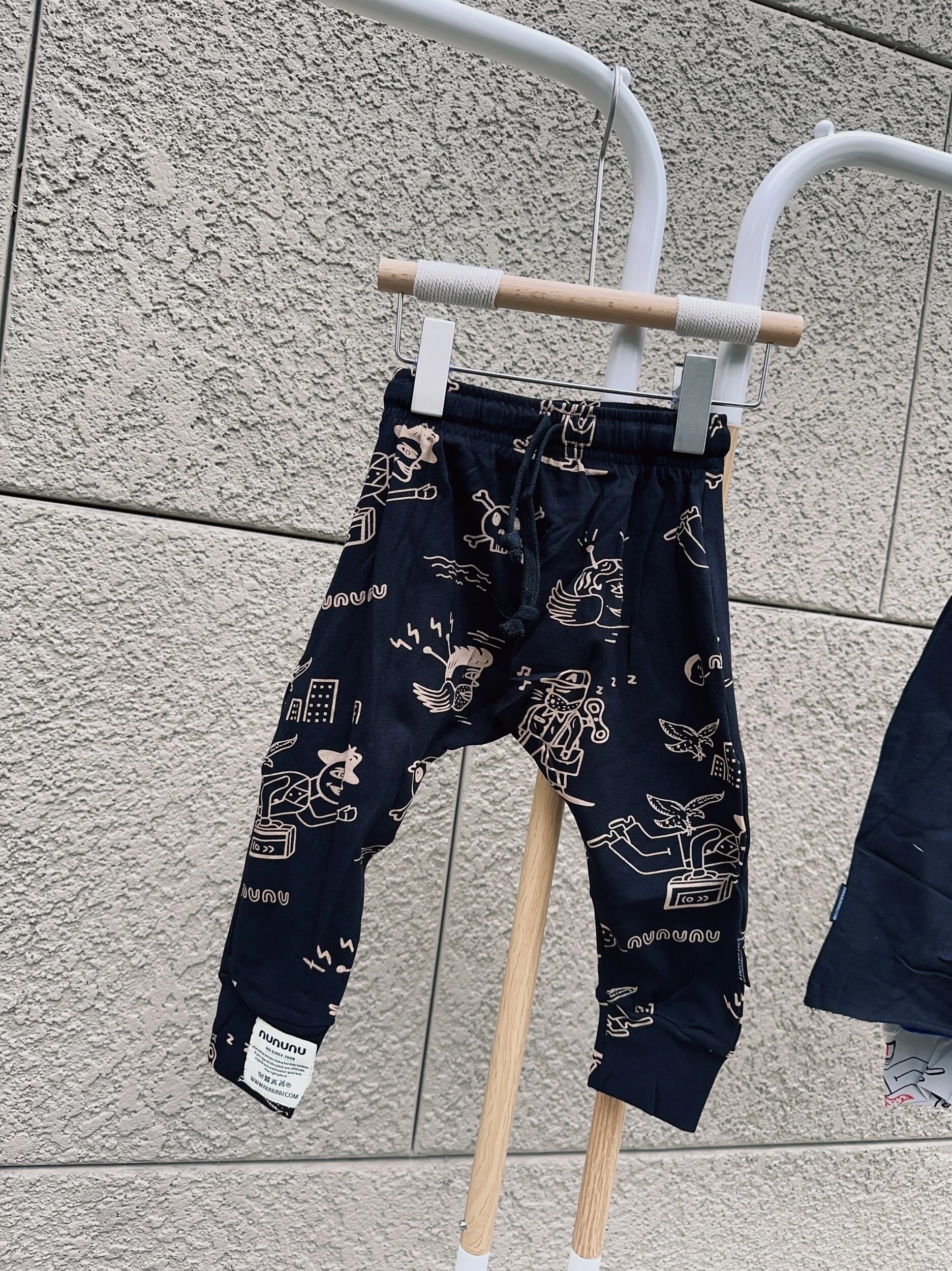 CCB176FE-6DBA-48BC-B64F-AD522982BE29