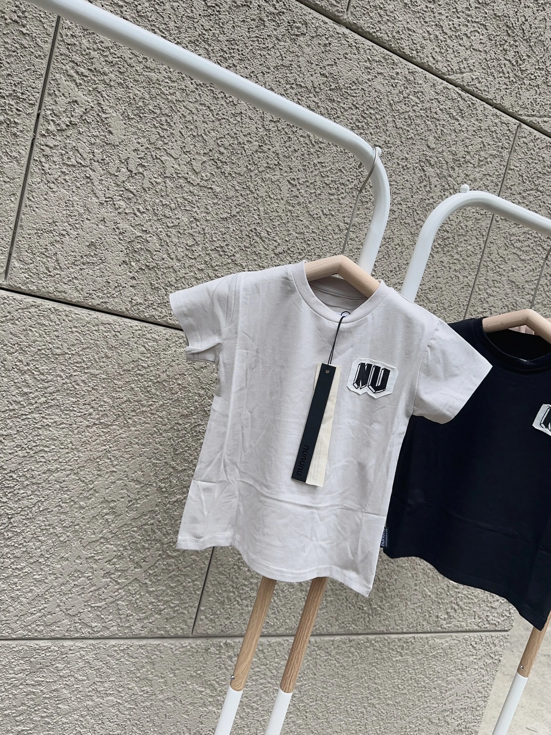 D9C60FBD-BCB2-42E1-AA25-C82889C0EE0E