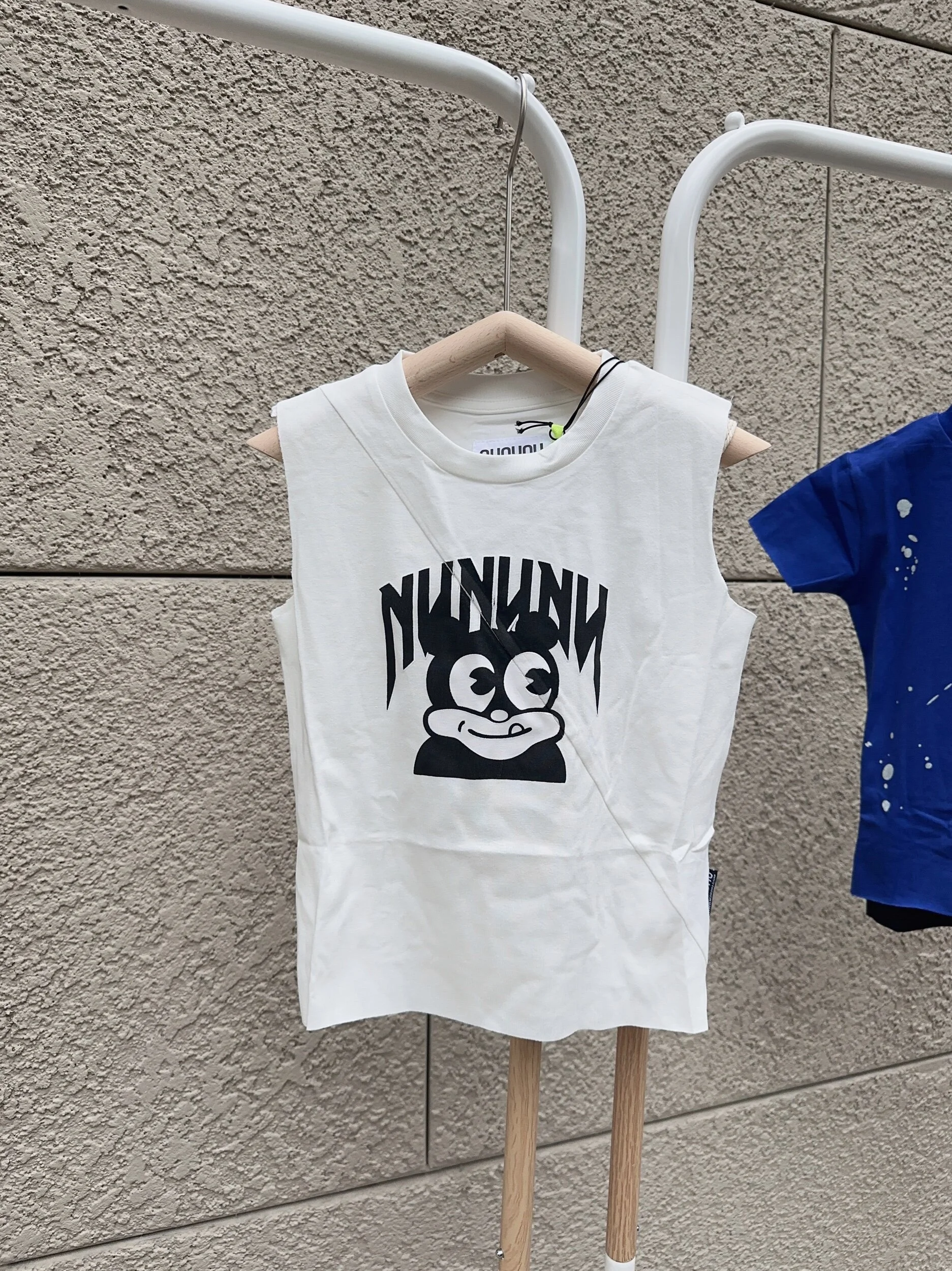 E87F4476-EBA2-4C10-9D2B-50B935D7811B