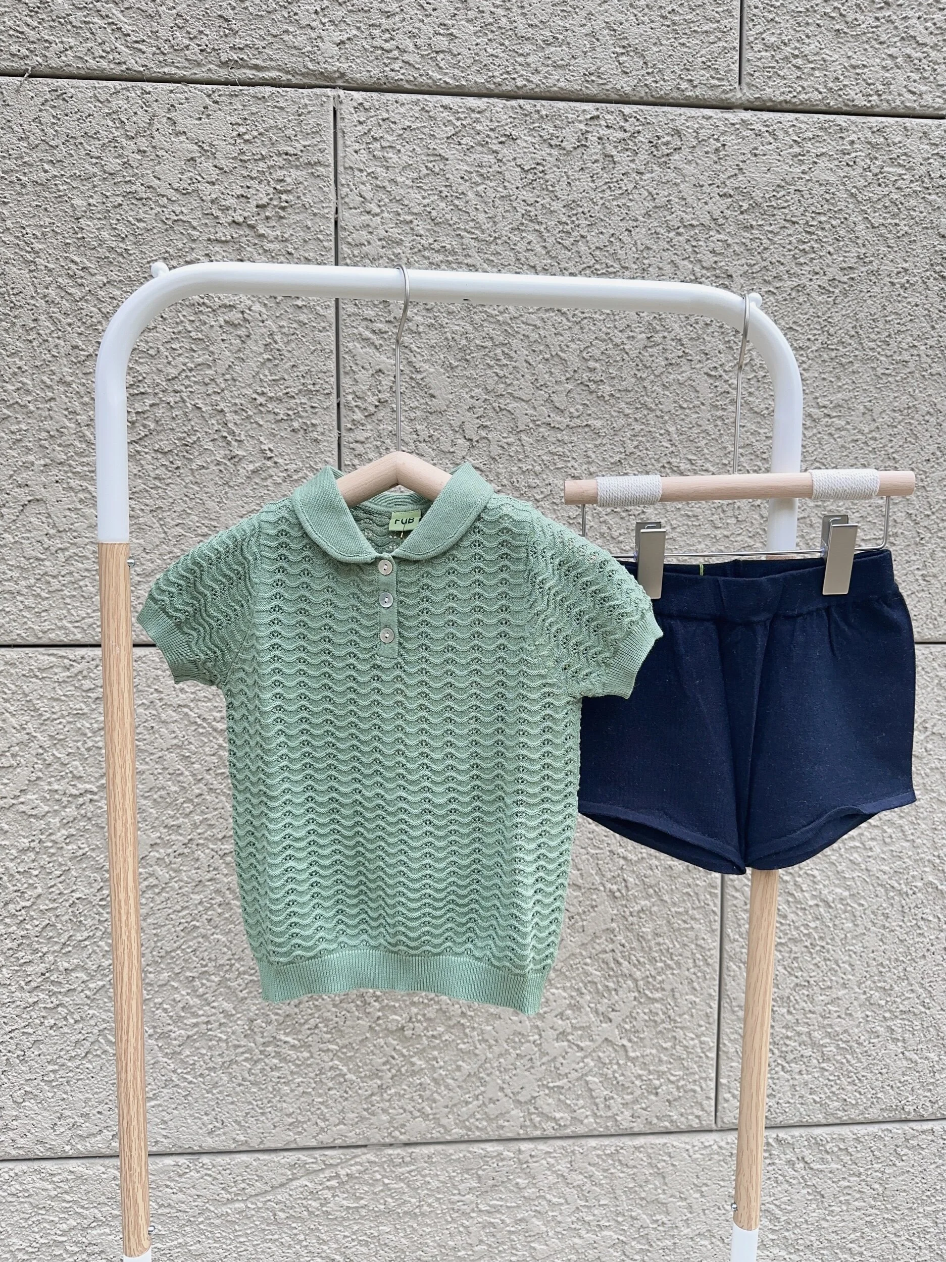 73A3E768-E948-4124-A492-FB92CD49C62B