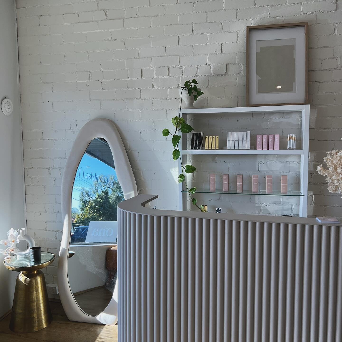 Mornings in the studio ✨

Bookings via our link - take a little time out for yourself 🫶🏼