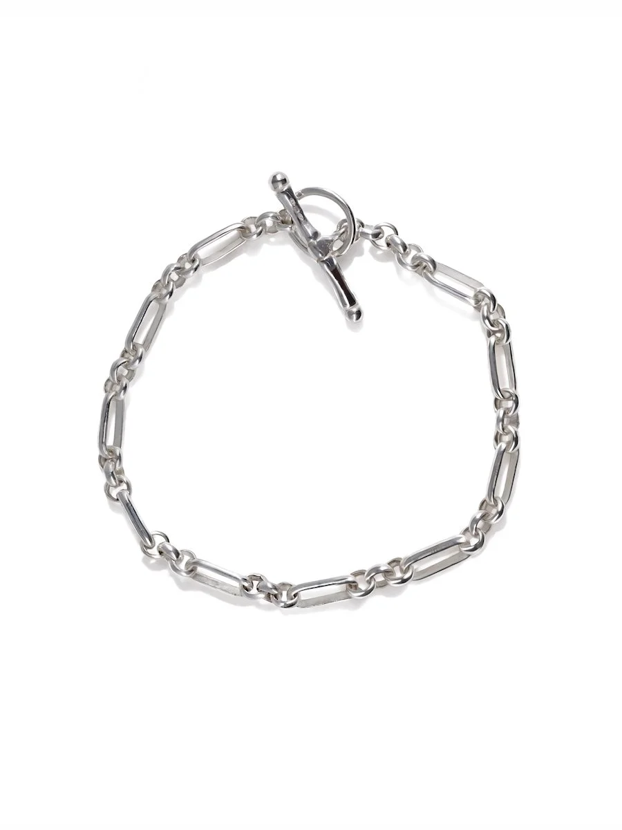 solid silver figaro chain bracelet with t-bar clasp