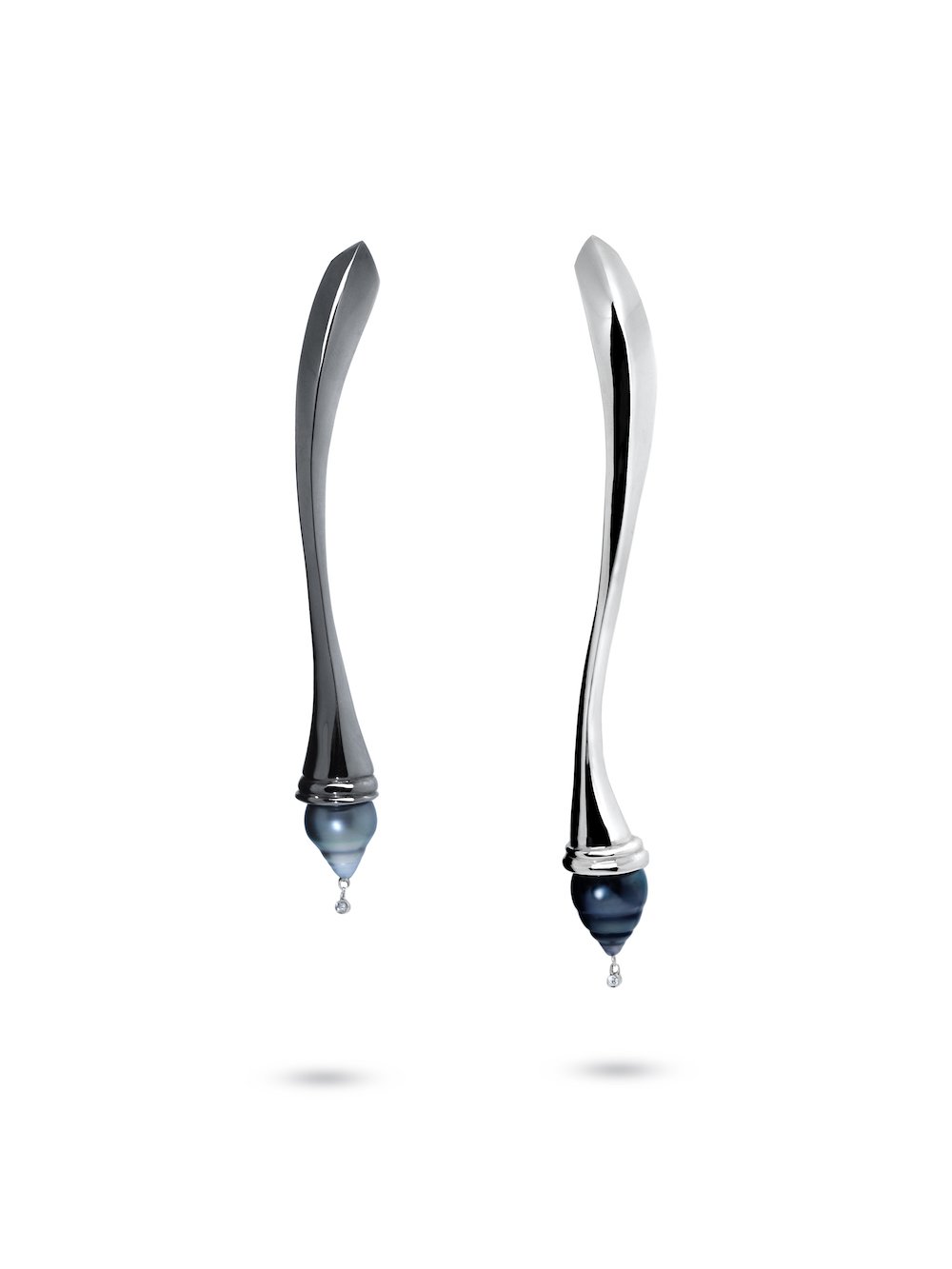 charlotte-garnett-ebb-flow-long-statement-earrings-silver-gunmetal-tahitian-pearl-pair-level.jpeg