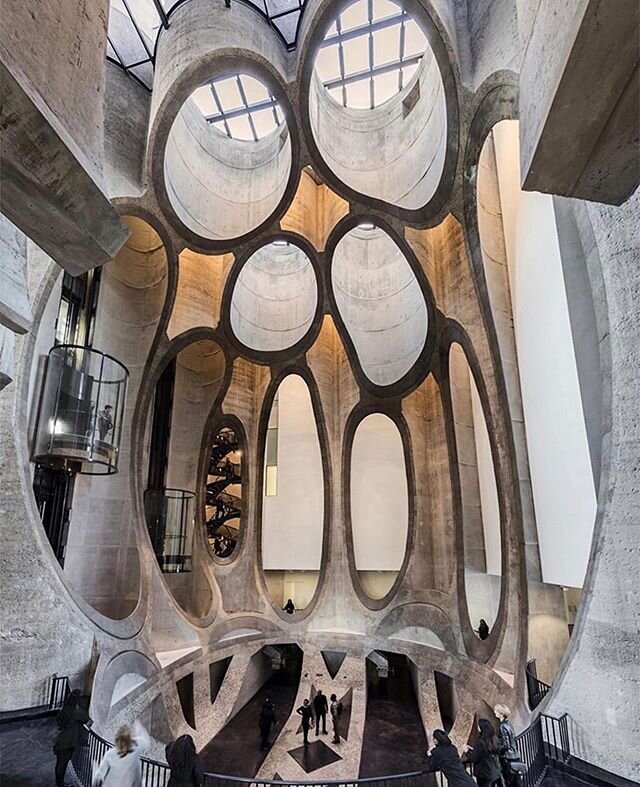 Zeitz Museum of Contemporary Art Africa designed by Heatherwick Studio in 2017, is the largest museum of contemporary African art in the world.
It has been built out of the old grain silos on the waterfront of Cape Town.✨ .
.
.
.
.
#interiorlove #int