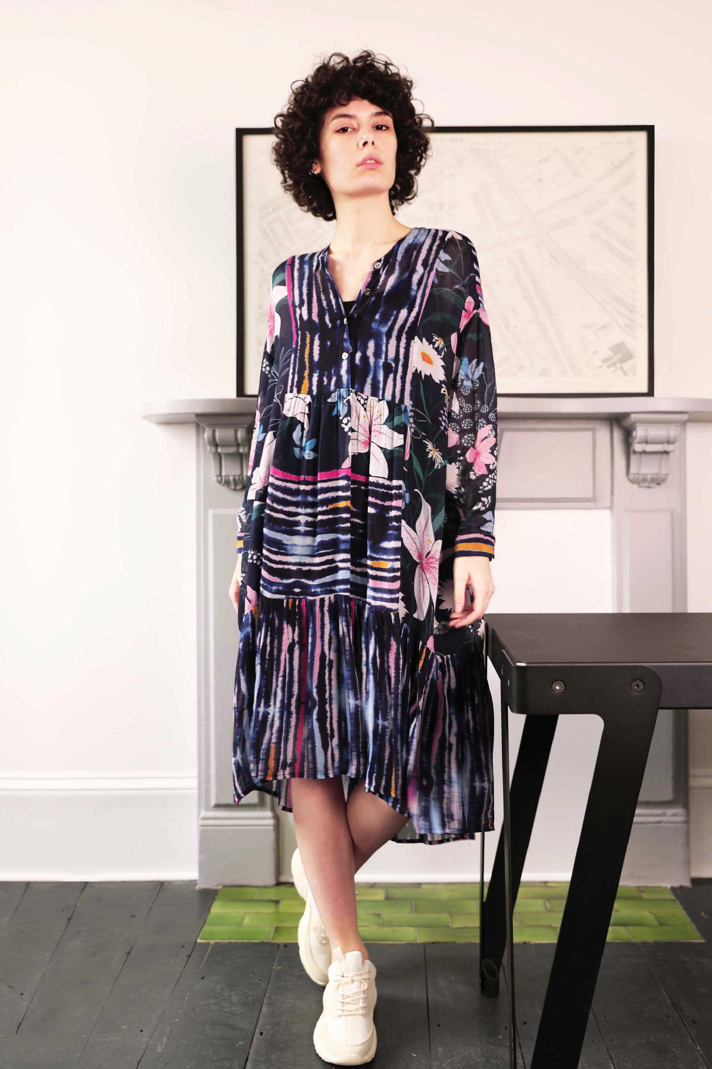 49586 SORIYAN DRESS WITH CAMY DP 3401 B_AW 19 -(2) 22373 JAYDEN CARDIGAN DARK NAVY