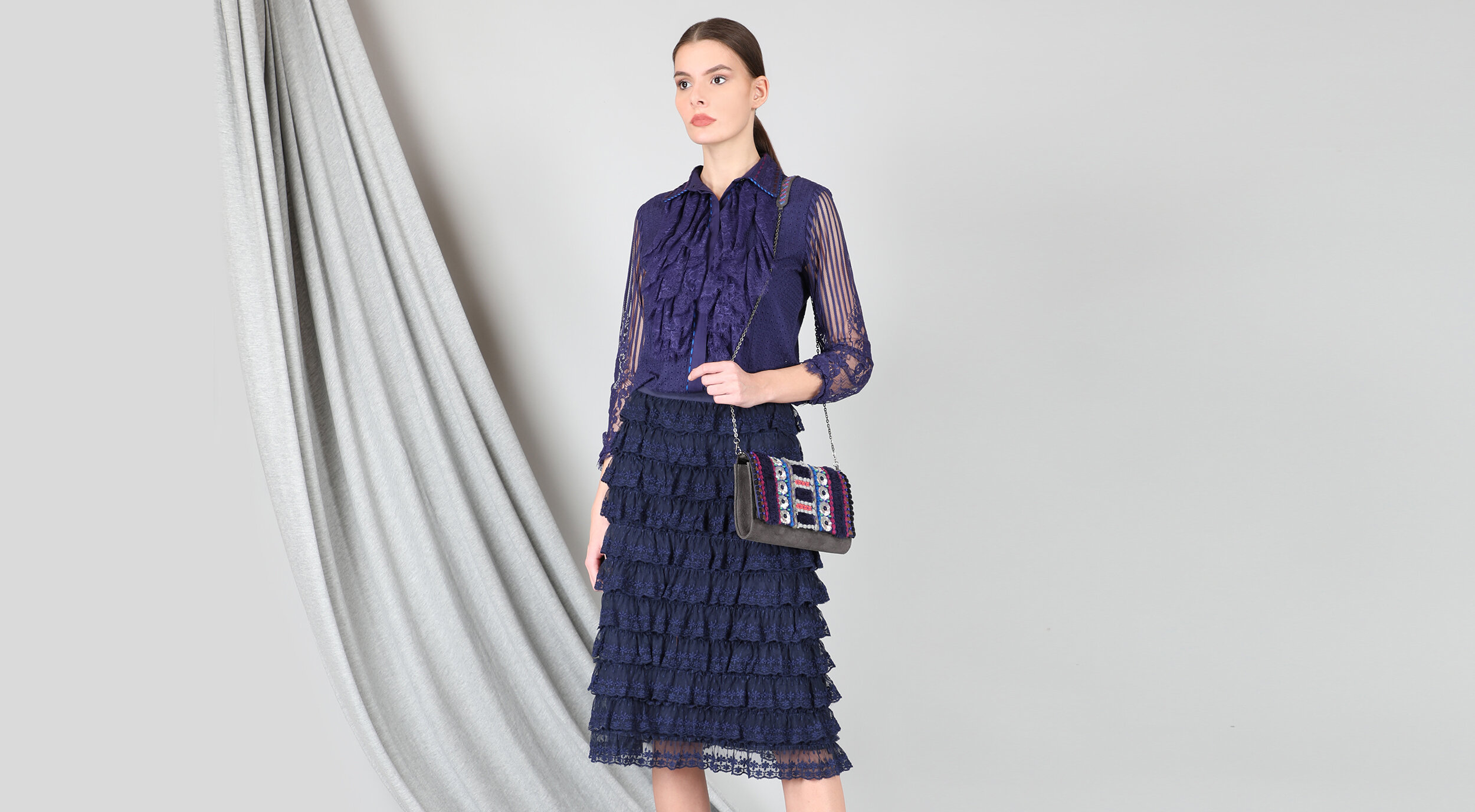  36993 DOROTEA SHIRT MIDNIGHT BLUE &amp; 91988 MANUELA SKIRT 