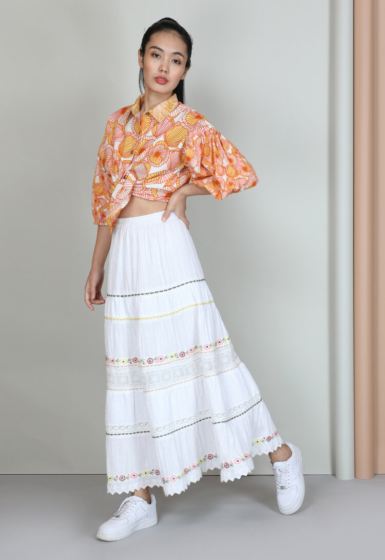 37211 ALINA SHIRT DP GROUP 2656_SS22 &amp; 92066 FLEURA SKIRT WHITE 