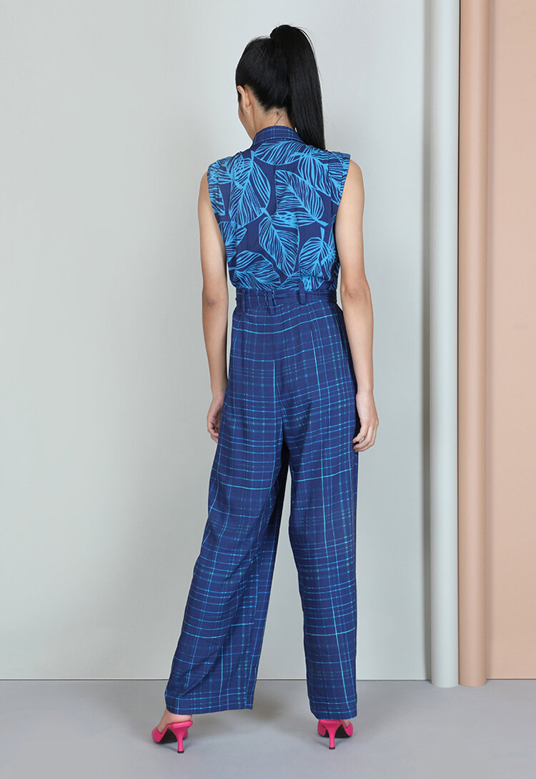 37230 CELESTE SHIRT DP GROUP 2667_SS22 &amp; 92091 GISELLE TAPERED TROUSERS DP 4829 B_SS22