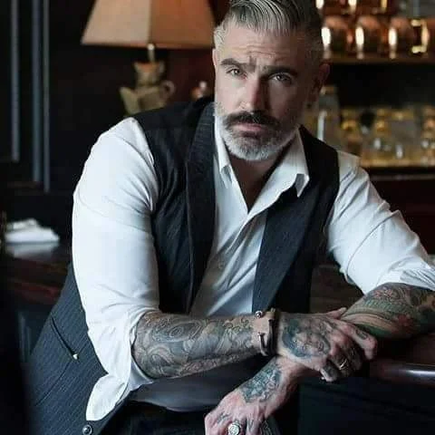 Knox… he cleans up good.