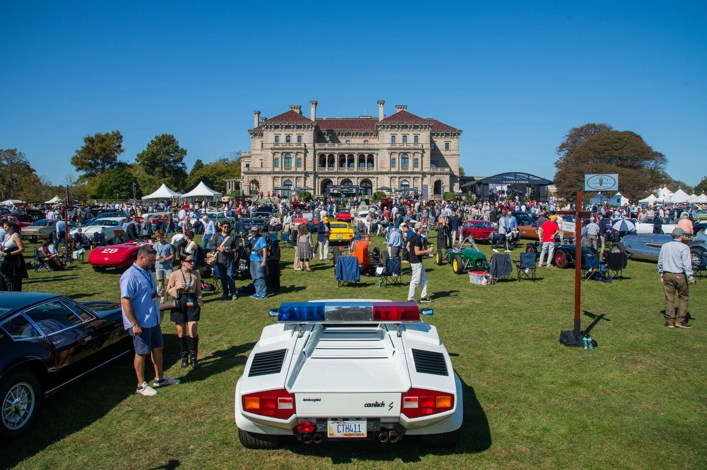 If you're looking for a sign to visit Newport, RI this is it ✨ Plan your trip to the east coast for the Audrain Newport Concours &amp; Motor week and enjoy events like the crown-jewel Concours d'Elegance

October 1-4, 2026

🔗 Tickets on sale NOW! Cl