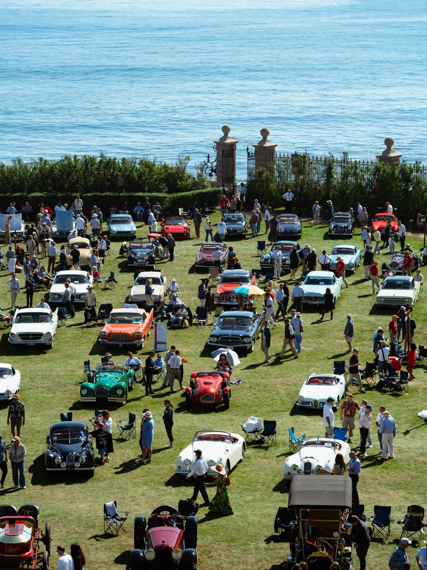 The history of Newport is synonymous with sporting firsts, from the first US Open golf championship, to the first New York Yacht Club annual regatta, to the first American car circuit race. ✨ 

Newport&rsquo;s extensive automotive history dates back 