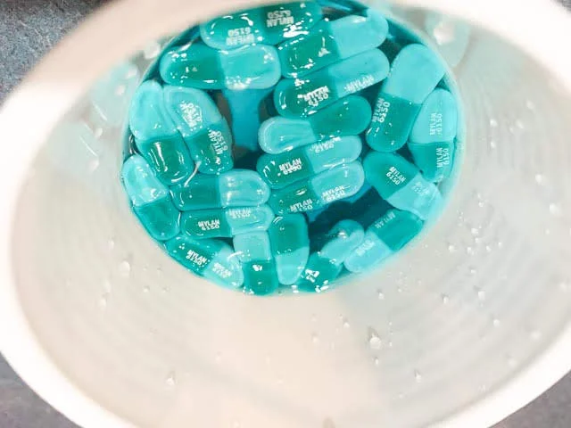 Litlebluepills.jpg
