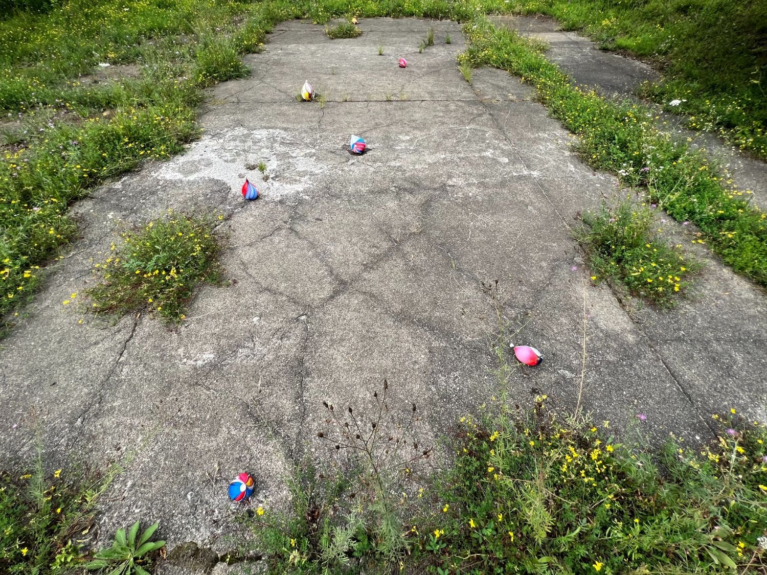 balloon crack.jpg