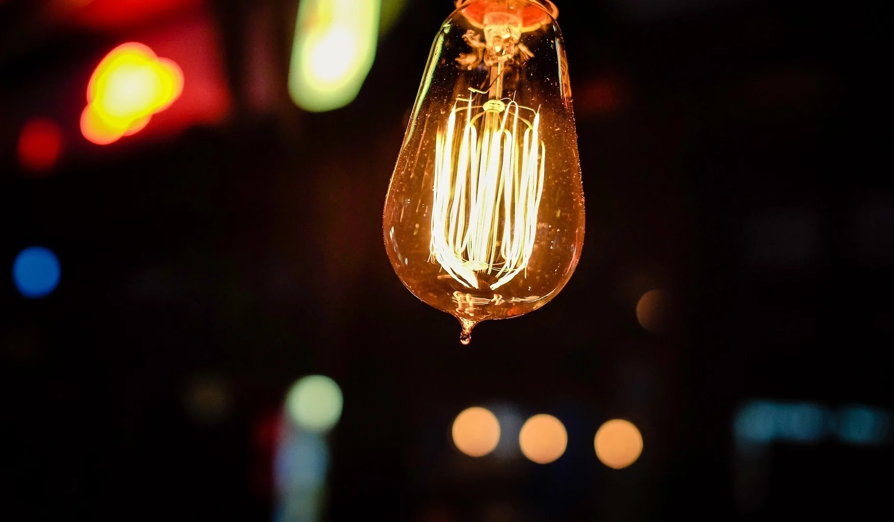 lightbulb-1246589_1920.jpg