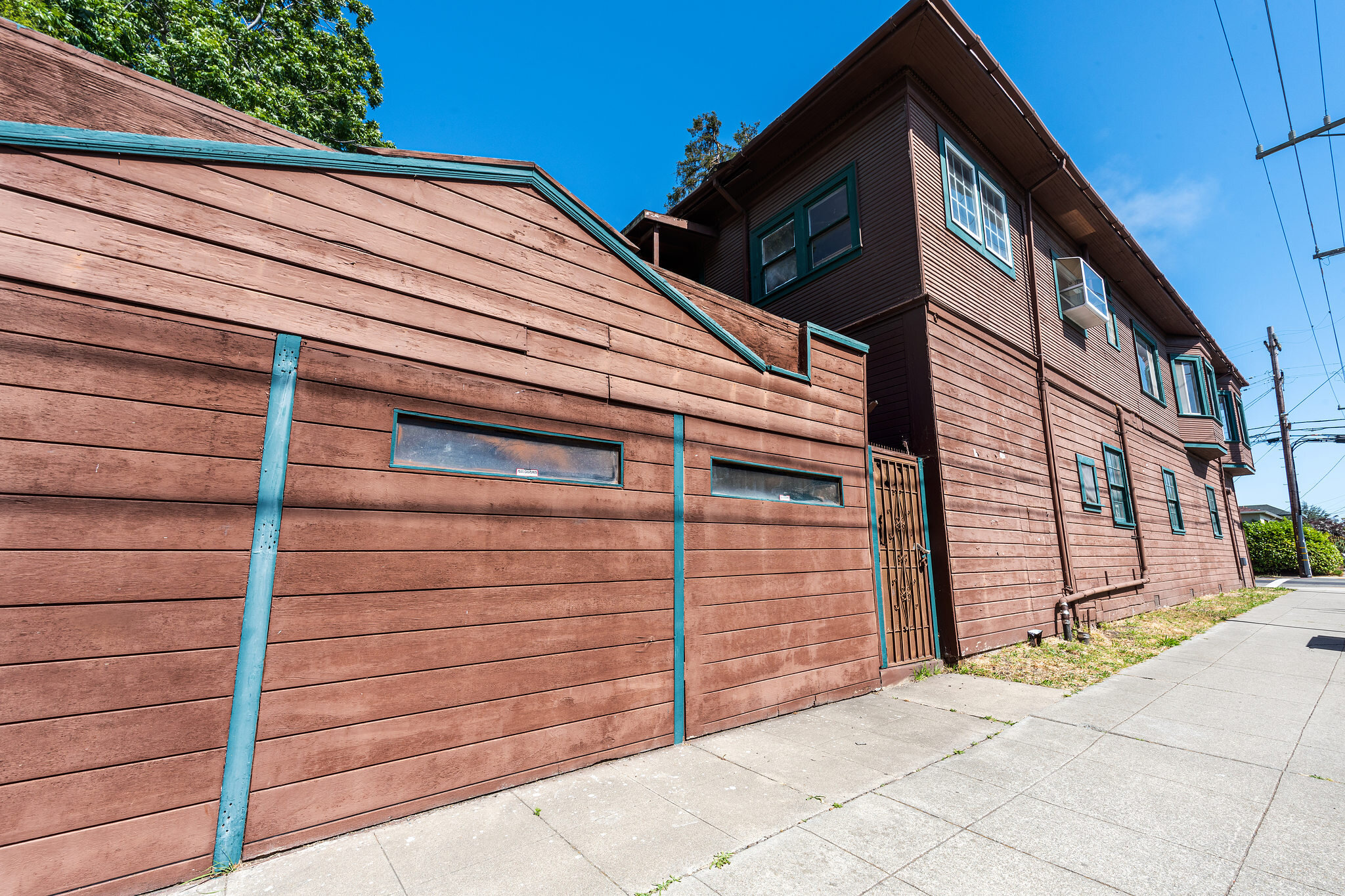 1027-bancroft-way.37254.p3k.04.web.jpg