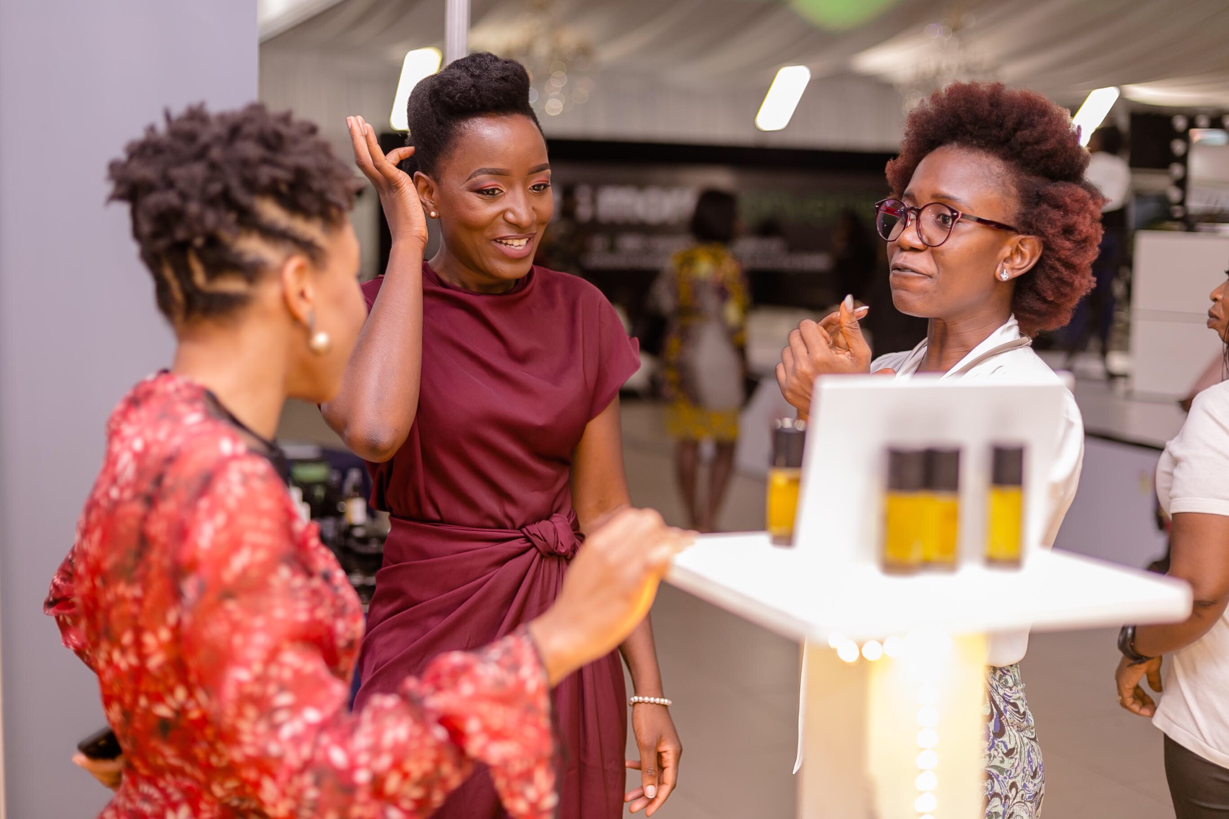 L-R: Koyinsola of @tressesbykvc, Oreka Godis and @theolivetreeplace