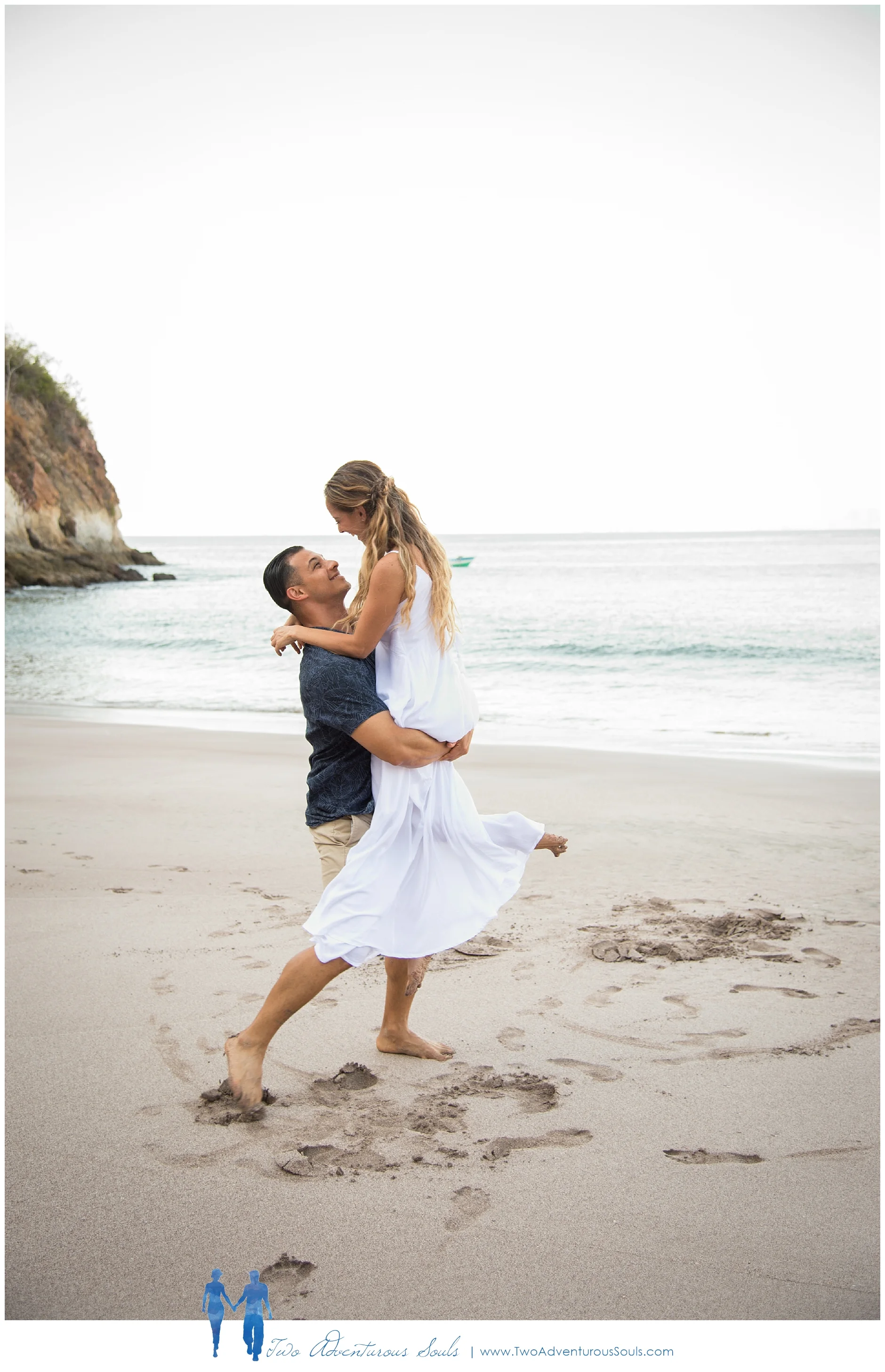 Engagement session in Costa Rica, Playa Minas, Costa Rica Wedding Photographers - Beach Engagement Session