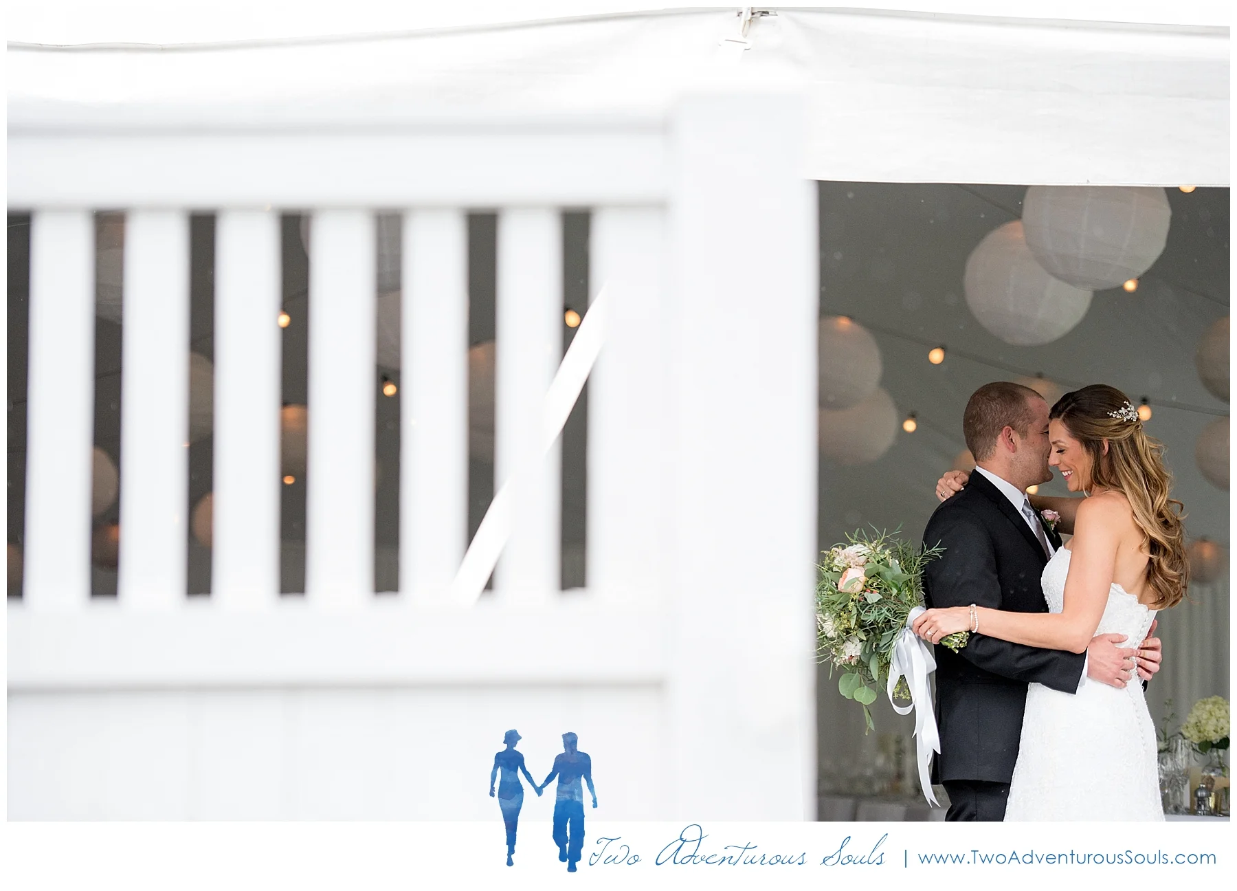Peaks-Island-Wedding-Photographers-Portland-Maine-Two-Adventurous-Souls_0042.jpg