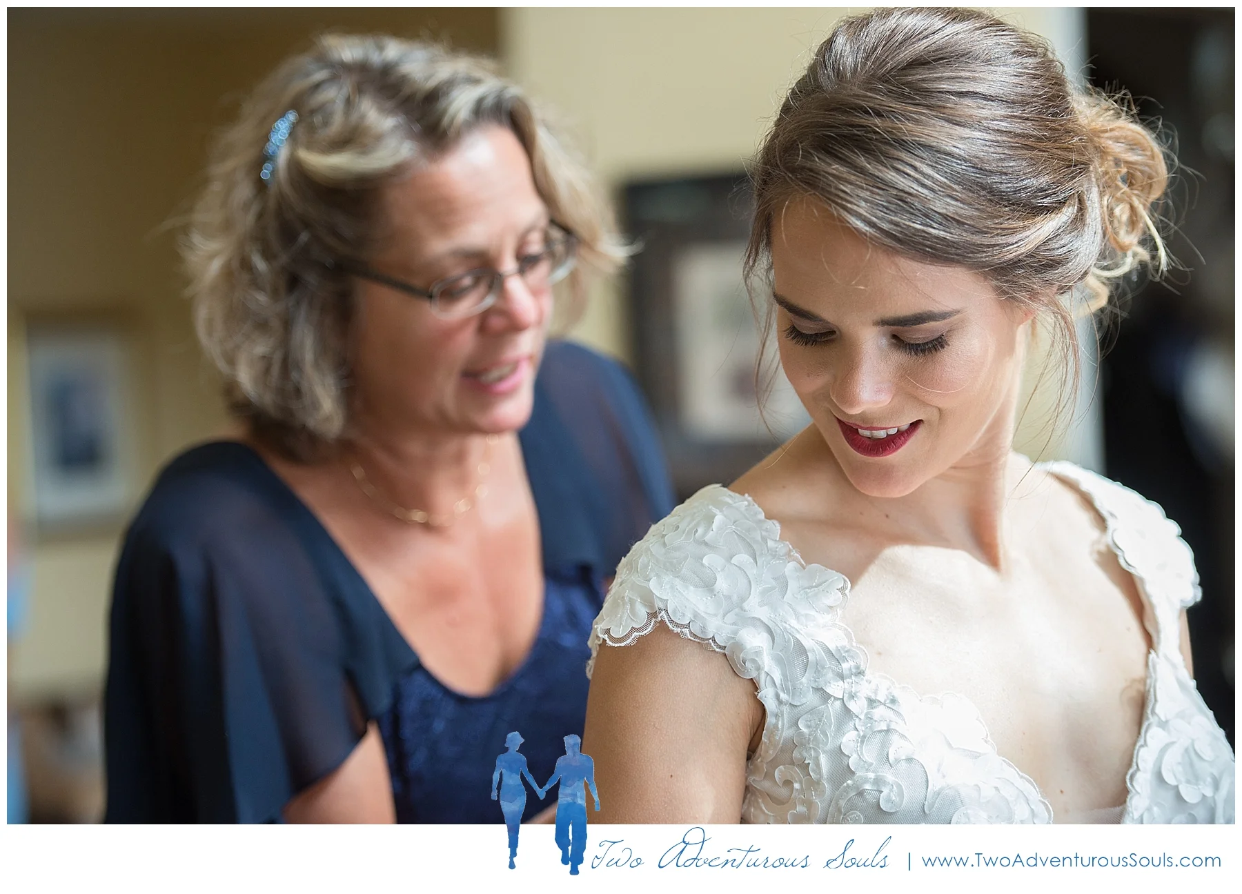 Peaks Island Wedding Photographers, Harborview at Jones Landing wedding, Portland Maine, Two Adventurous Souls_0162