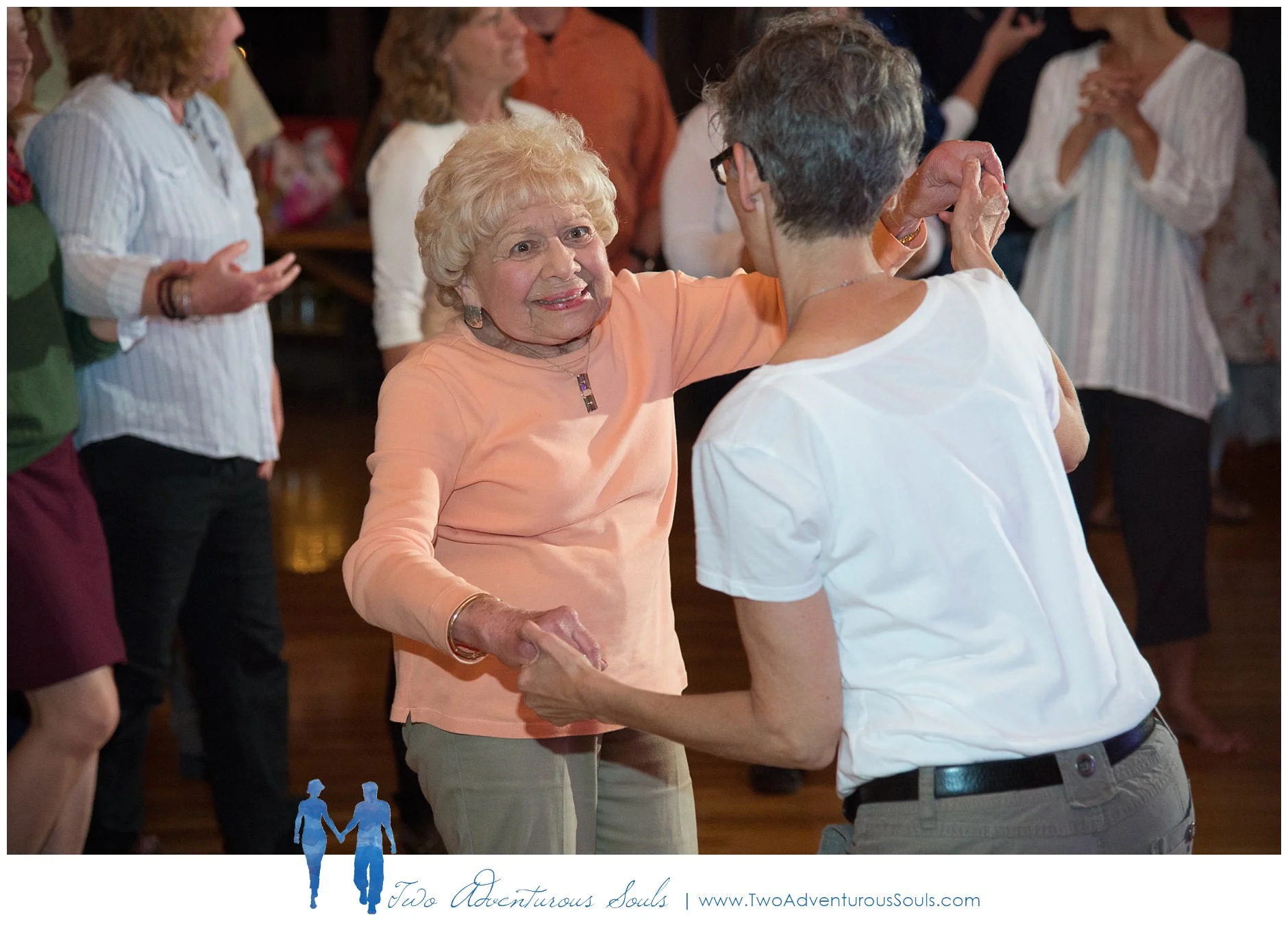 090217-Mindy-Karen-sneaks-109_WEB-Maine-Wedding-and-Portrait-Photographer.jpg