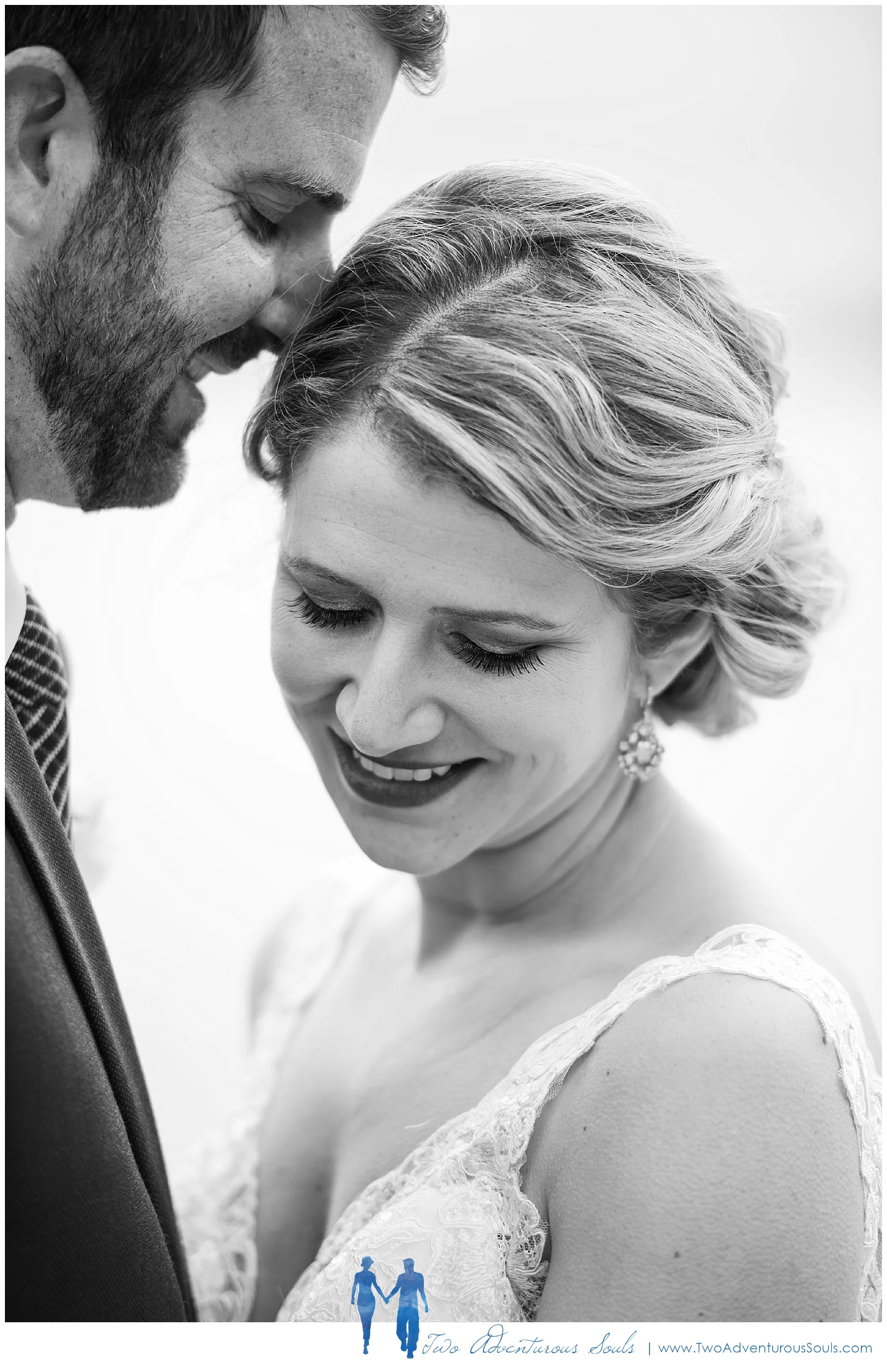 Portland-Headlight-Wedding-Proposal-Photographers-Maine-Wedding-Photographers_0413.jpg