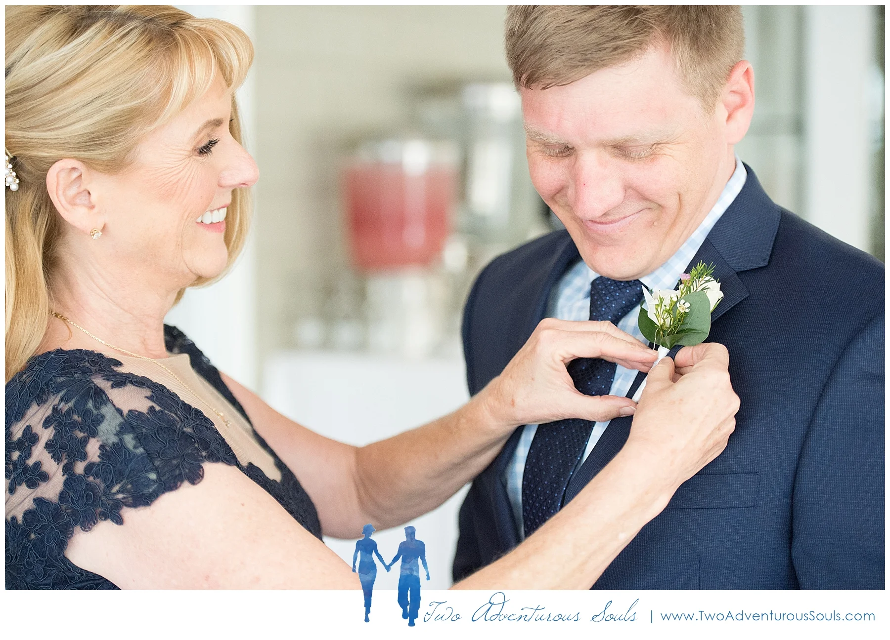 Inn-on-Peaks-Island-Wedding-Maine-Wedding-Photographers_0012.jpg