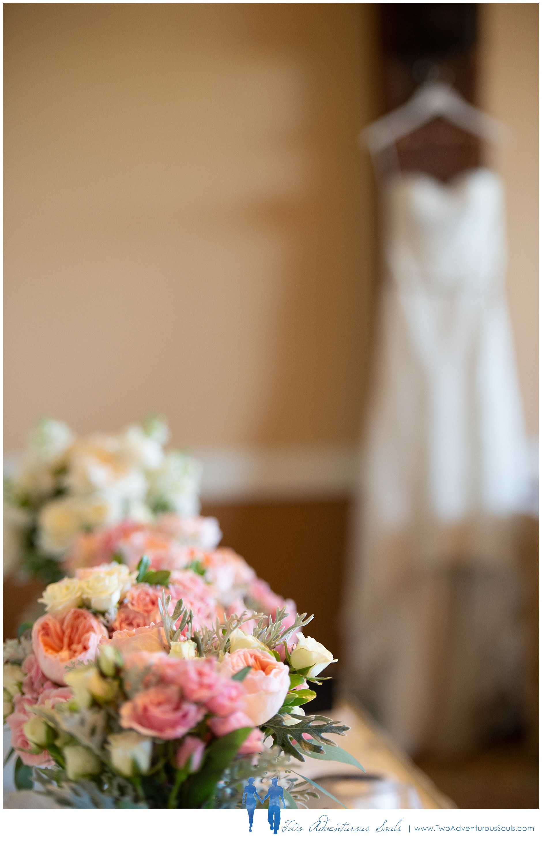 090818 - Keri & Jason - sneaks-9_Samoset Wedding, Rockland Wedding, Maine Wedding Photographers.jpg
